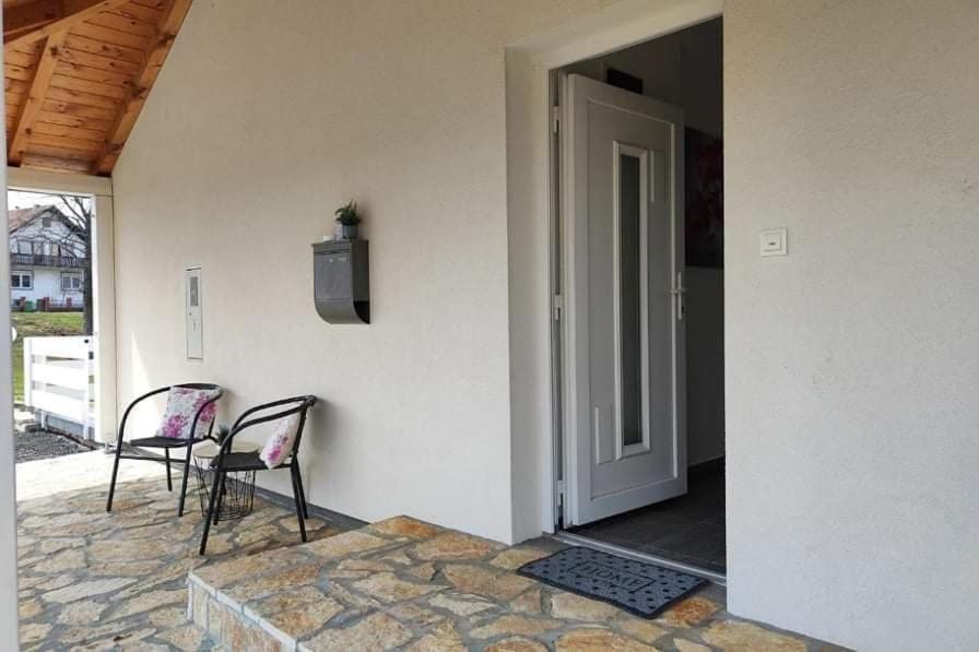 M&S&N Apartment Grabovac  Bagian luar foto