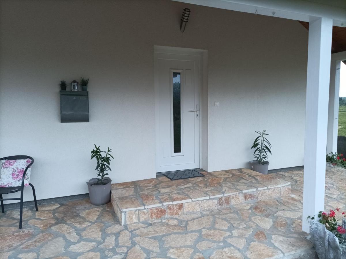 M&S&N Apartment Grabovac  Bagian luar foto